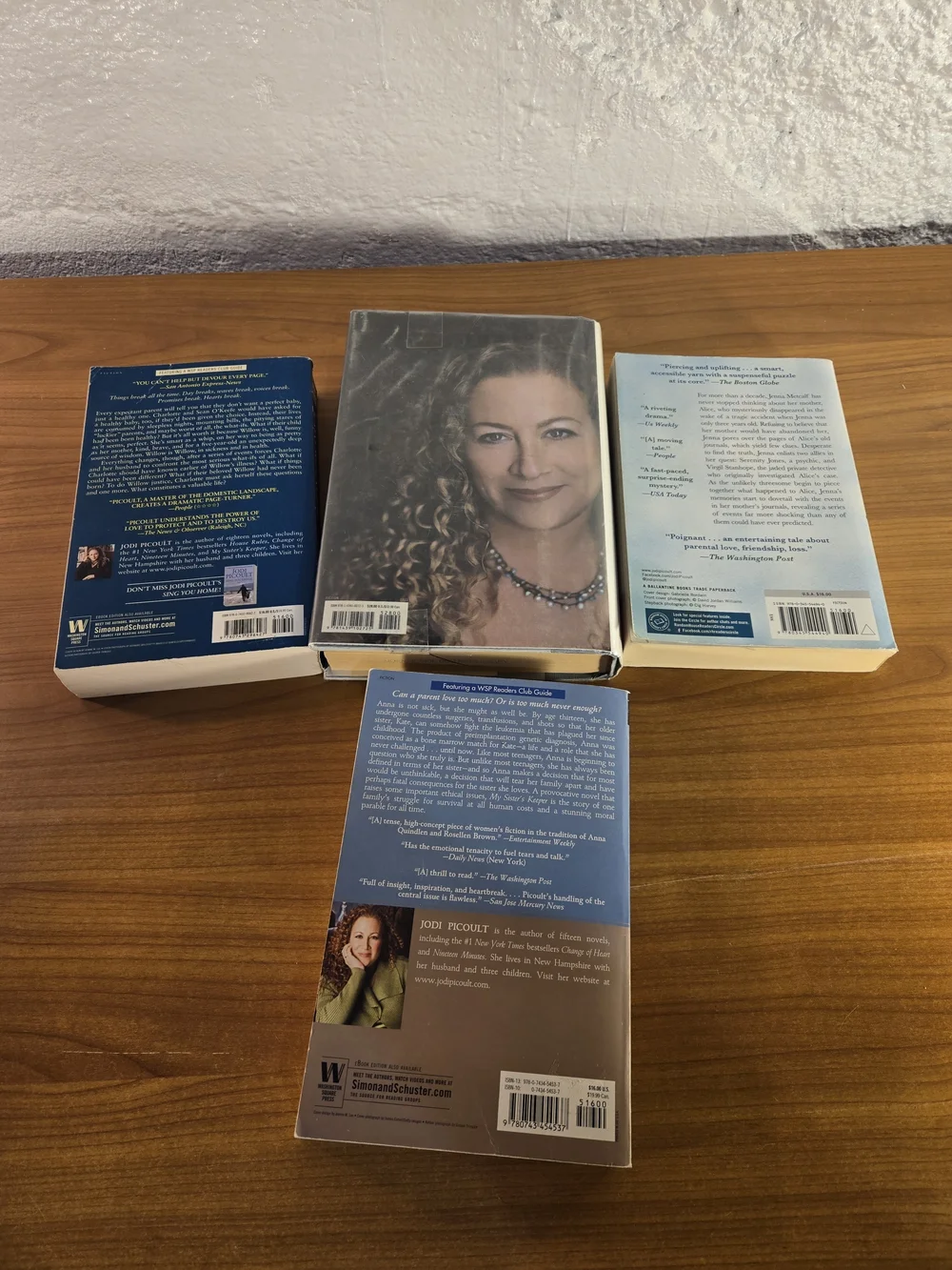 Lot of 4 Jodi Picoult Paperback And Hardcover Books My Sisters Keeper; And More